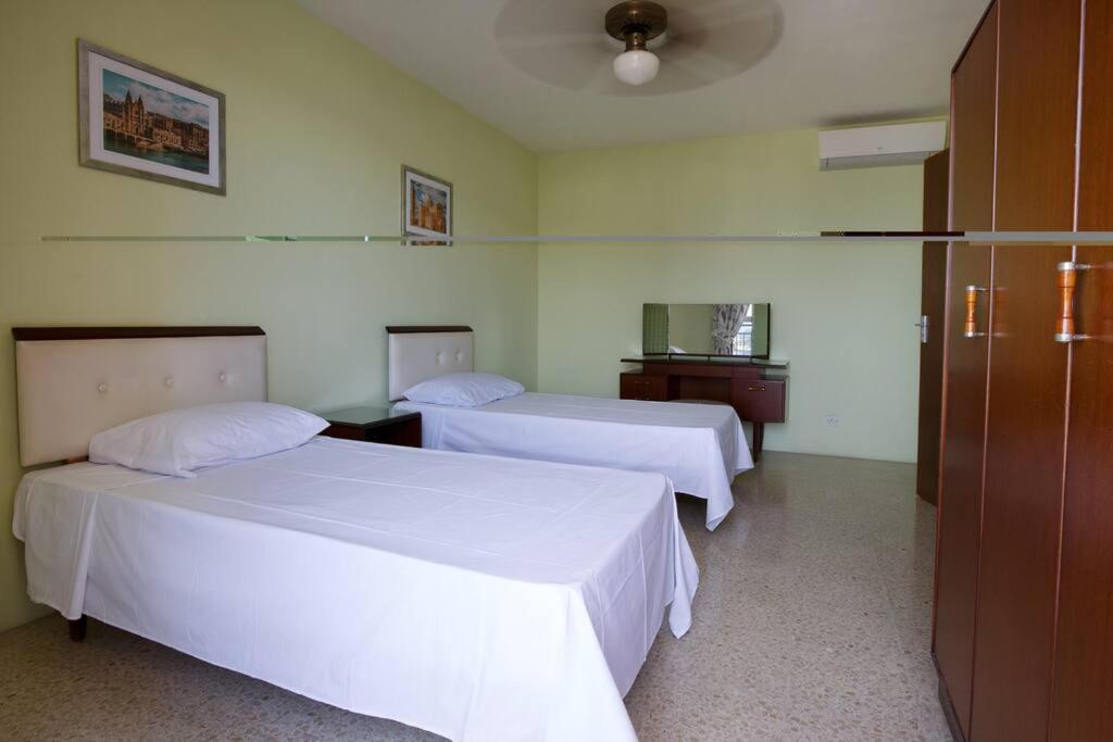 1 Bedrm Apt Seaview Balluta Bay San Julián Exterior foto